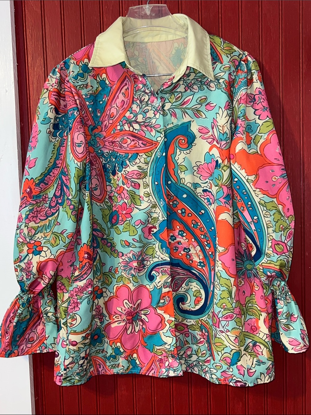 Cherry Betty Vibrant Floral Paisley Blouse in Aqua & Pink size M - Picture 2 of 9
